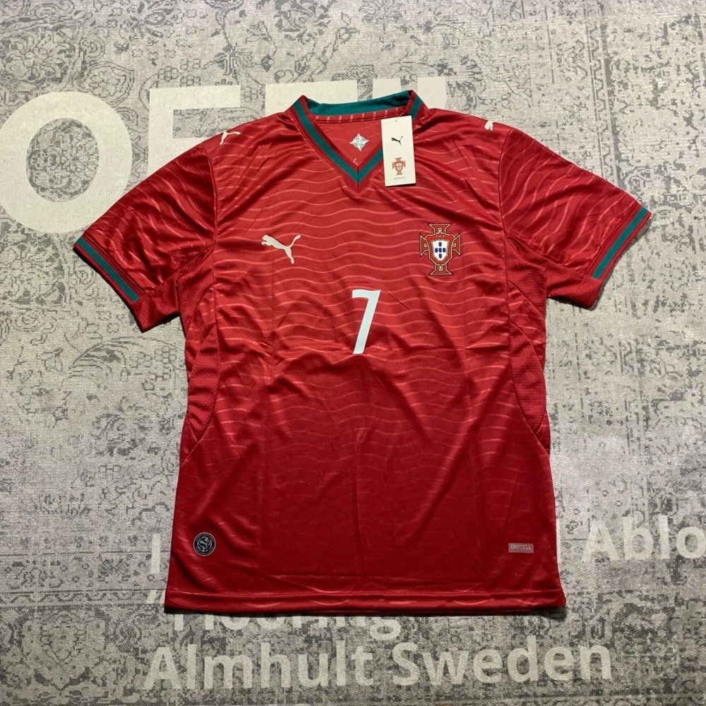 Puma Portugal Cristiano Ronaldo 7 Soccer Jersey Mens Red New NWT - Picture 4 of 12